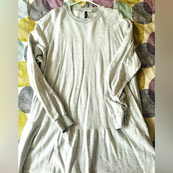Sweatshirt dress - Picture 1 of 2